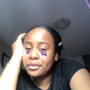 Meet your Posher, Thatiana